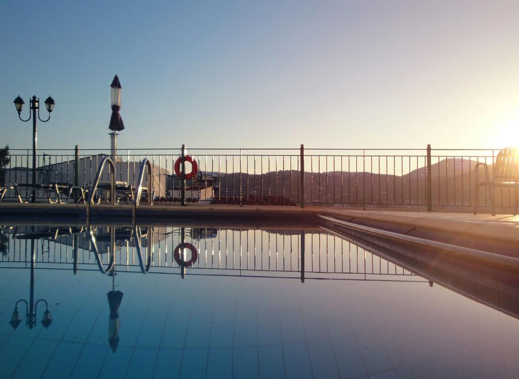 Aegeon Hotel Skopelos Town Exterior photo